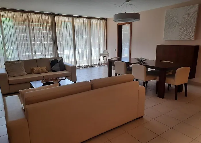 Salgados By The * 알부페이라